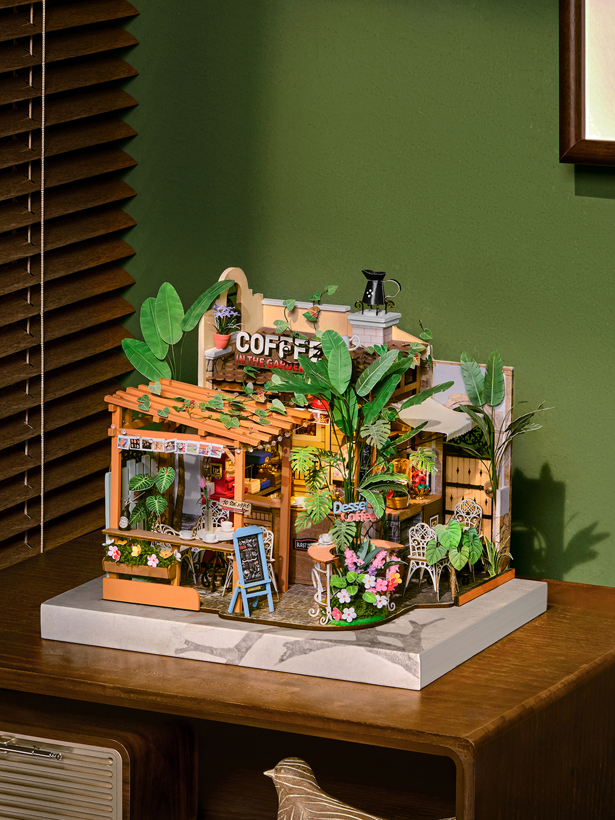 Rolife Leafree Café DIY Miniature House