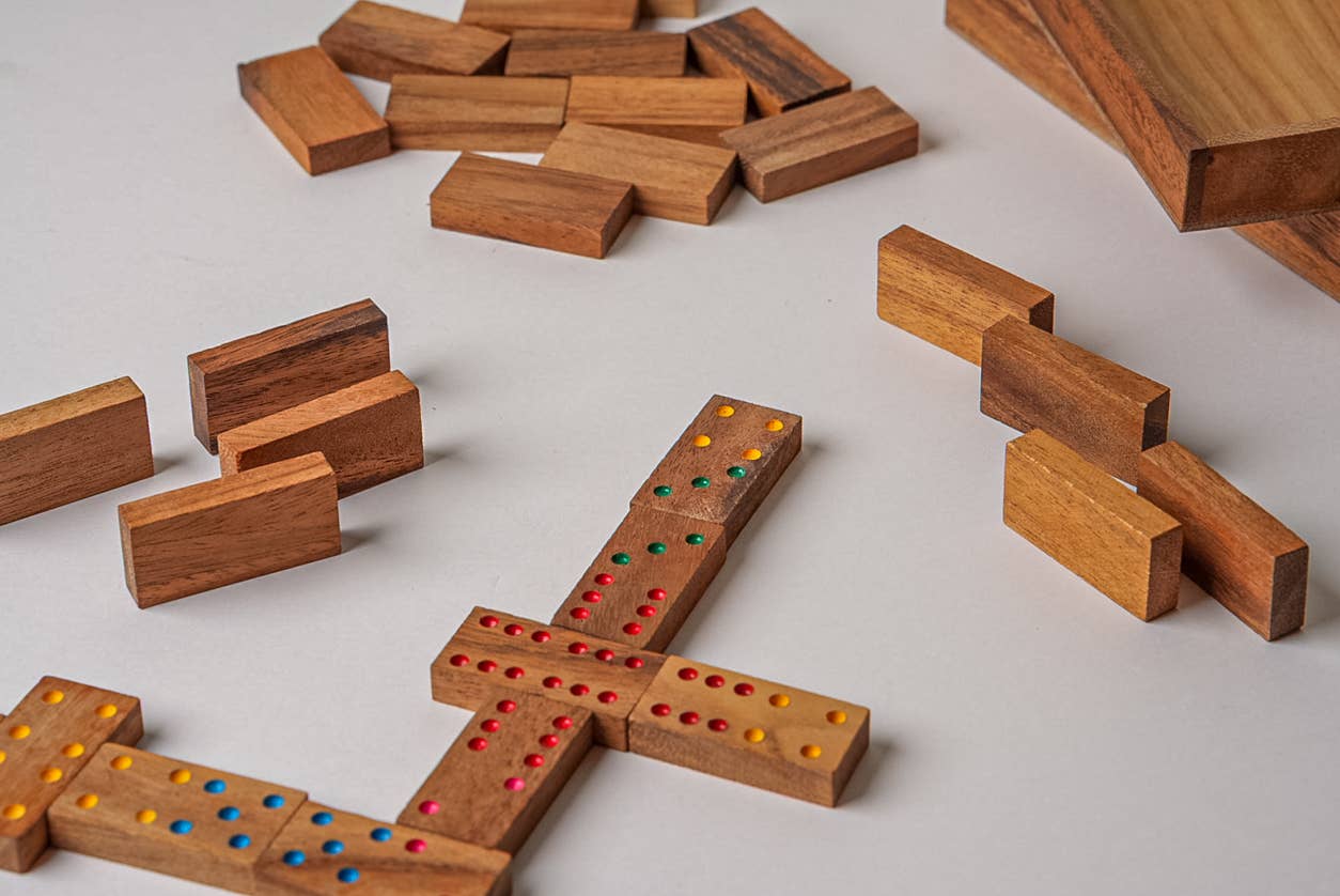 Classic mango wood dominoes game set handcrafted in Thailand