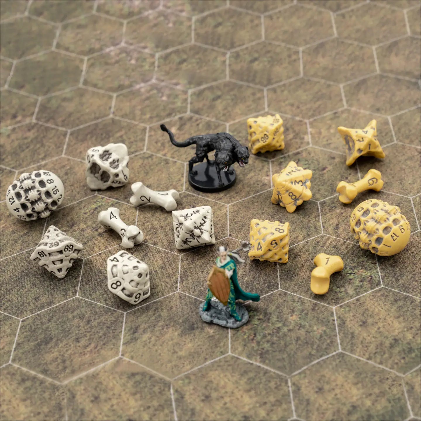 Skull & Bone Full 7 Dice Set
